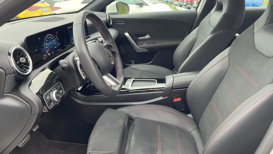 MERCEDES-BENZ A Klasa A 200 AMG Line 7G-DCT