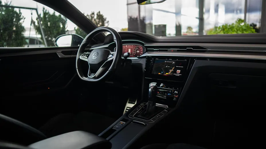 VOLKSWAGEN Arteon Arteon 2.0 TDI R-Line DSG