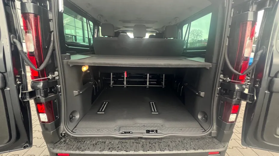 RENAULT Trafic Trafic Kombi 2.0 Blue dCi L2 Equilibre Nowy