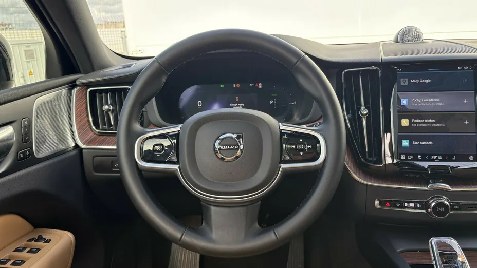 VOLVO XC60 XC60 T8 Plug-In Hybrid AWD Ultra Dark aut