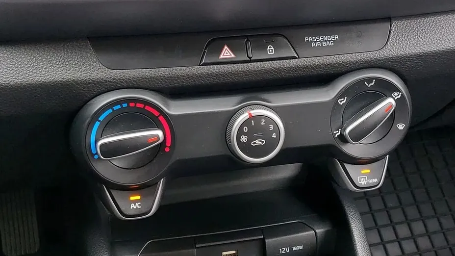 KIA Stonic Stonic 1.2 M