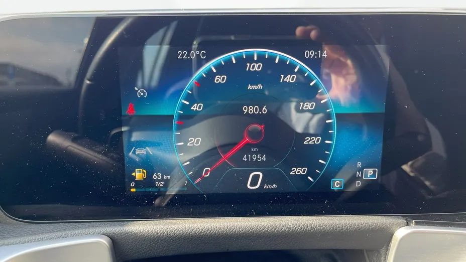 MERCEDES-BENZ GLB GLB 200 7G-DCT