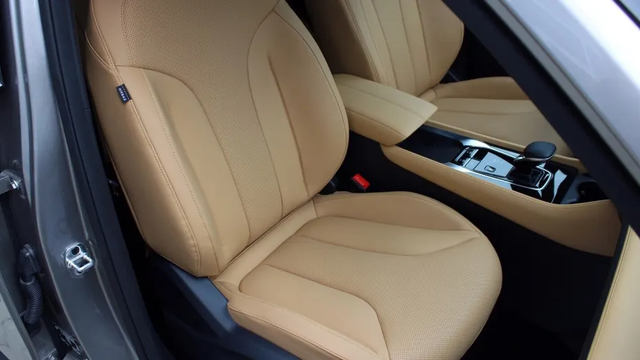 MG HS HS 1.5 T-GDI Exclusive DCT