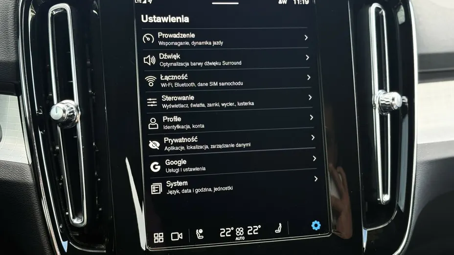 VOLVO XC40 XC40 B3 Plus Dark aut
