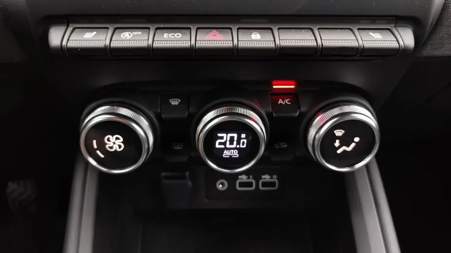 MITSUBISHI Colt Colt 1.0T Invite Style Cold