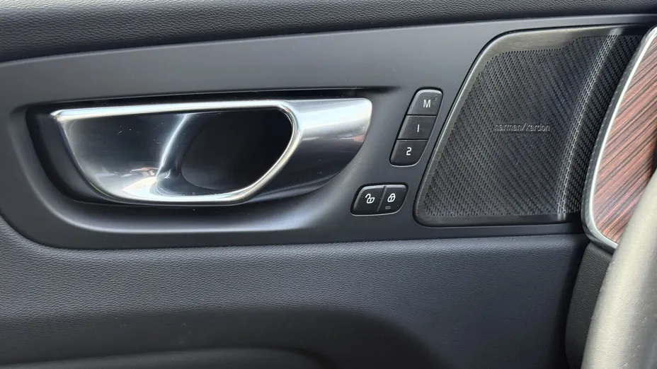 VOLVO XC60 XC60 B5 D AWD Ultimate Bright aut