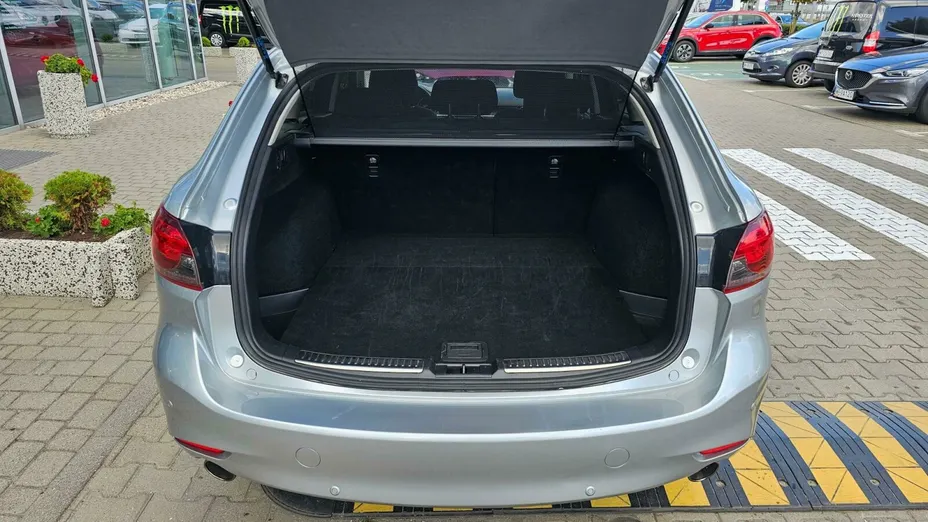 MAZDA 6 6 2.0 Center-Line aut