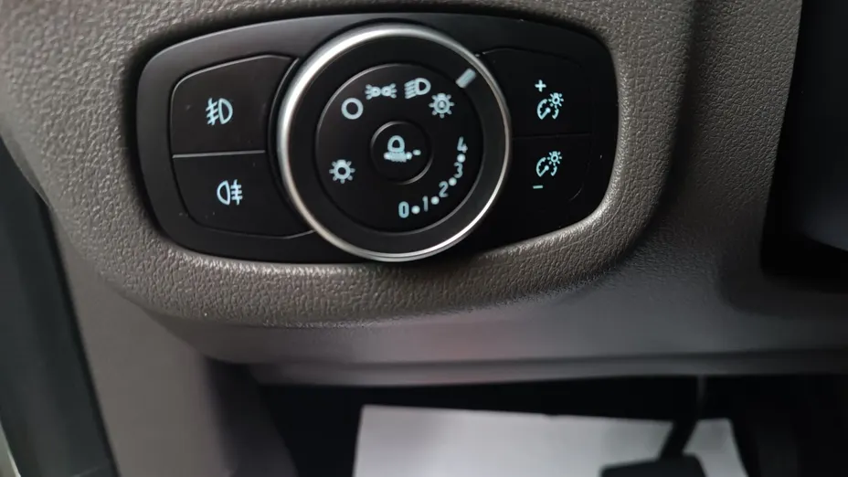 FORD Tourneo Connect Gr. Tourneo Connect 1.5 TDCi Titanium PowerShift