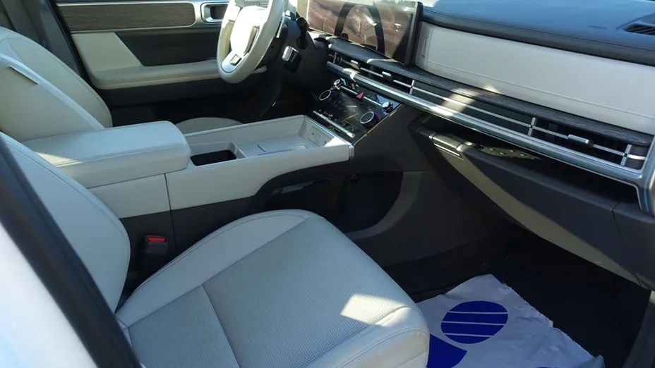 HYUNDAI Santa Fe Santa Fe 1.6 T-GDI HEV Executive 4WD aut