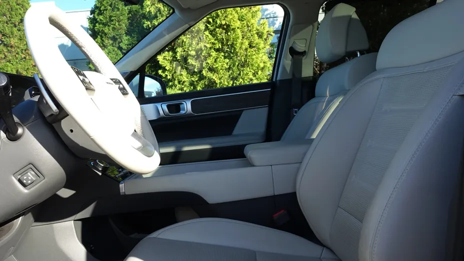 HYUNDAI Santa Fe Santa Fe 1.6 T-GDI HEV Executive 4WD aut