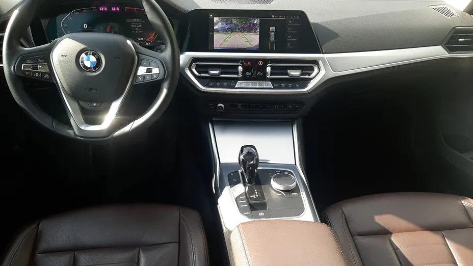 BMW Seria 3 320d xDrive mHEV Luxury Line aut