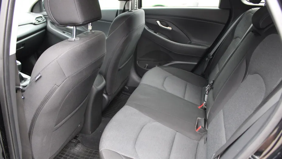 HYUNDAI i30 i30 1.0 T-GDI Smart