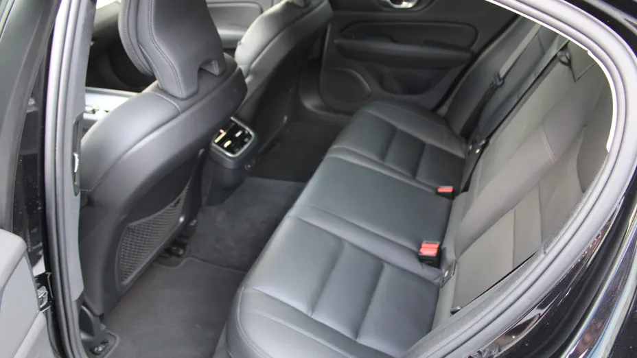 VOLVO S60 S60 B5 B AWD Ultimate Dark aut