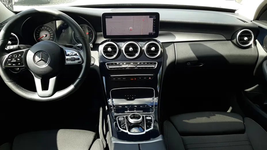 MERCEDES-BENZ C Klasa C 180 9G-TRONIC