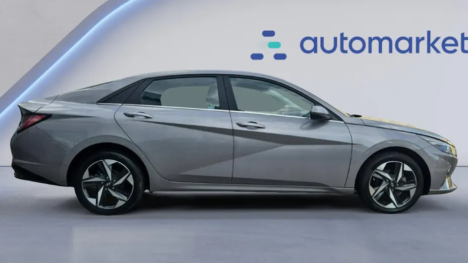HYUNDAI Elantra Elantra 1.6 Smart CVT