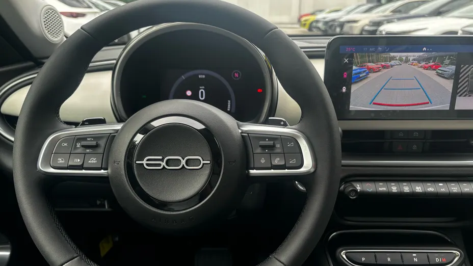 FIAT 600 600 1.2 Turbo Hybrid La Prima eDCT Nowy