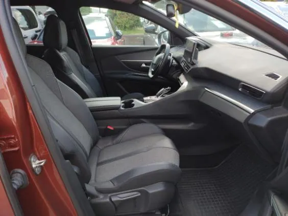 PEUGEOT 5008 5008 1.2 PureTech Allure Pack S&S