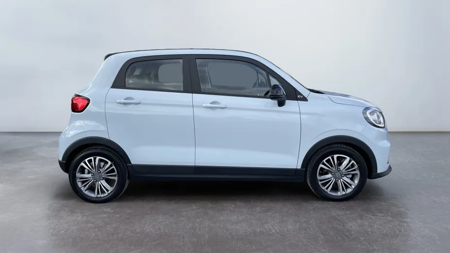 LEAPMOTOR T03 T03 37.3 kWh Smart Nowy