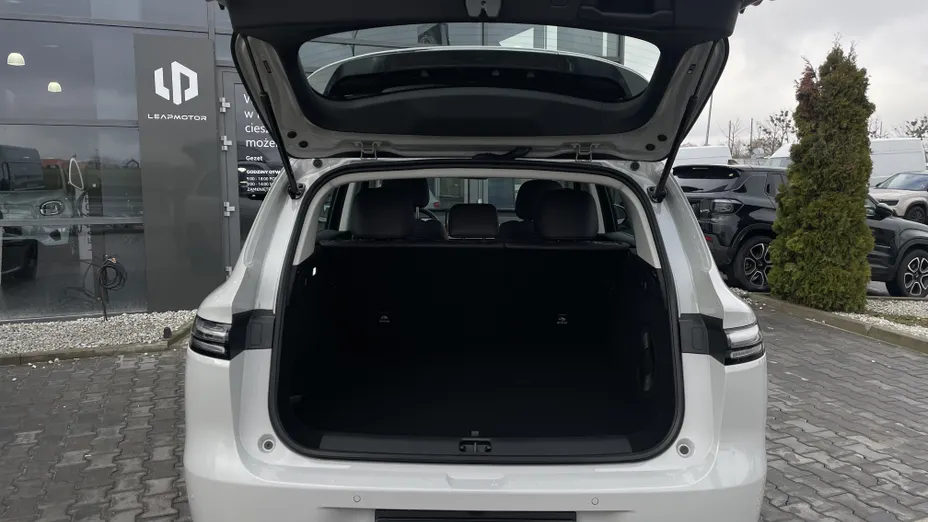 LEAPMOTOR C10 C10 69.9 kWh Style Nowy