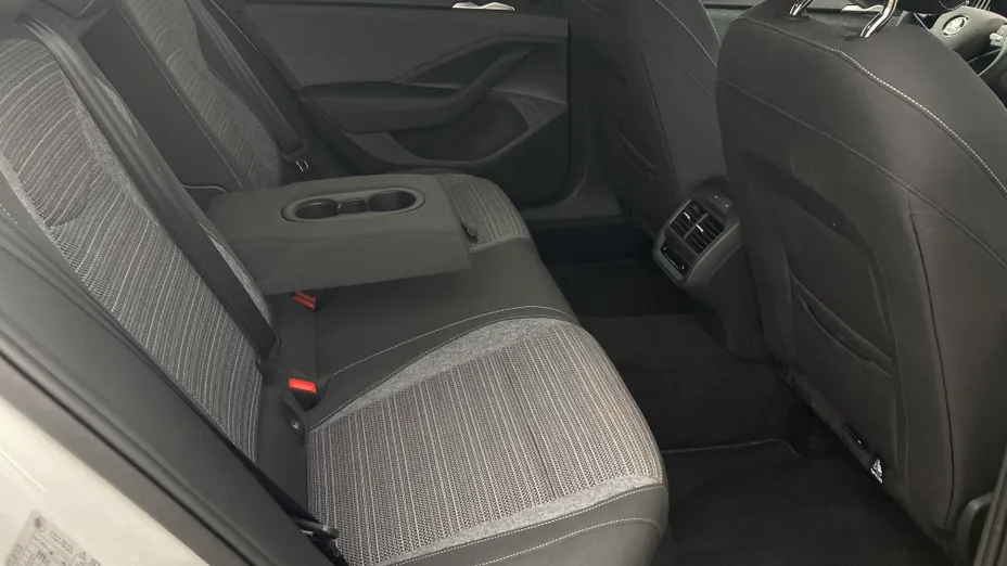 SKODA Superb Superb 2.0 TDI SCR Selection DSG