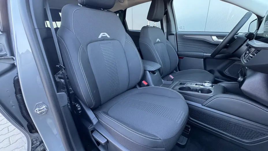 FORD Kuga Kuga 2.5 FHEV FWD Active eCVT Nowy