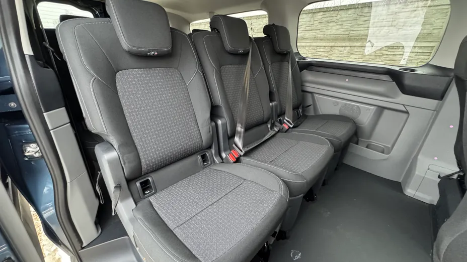 FORD Transit Custom Transit Custom Kombi 2.0 EcoBlue 320 L2H1 Trend M1 Nowy