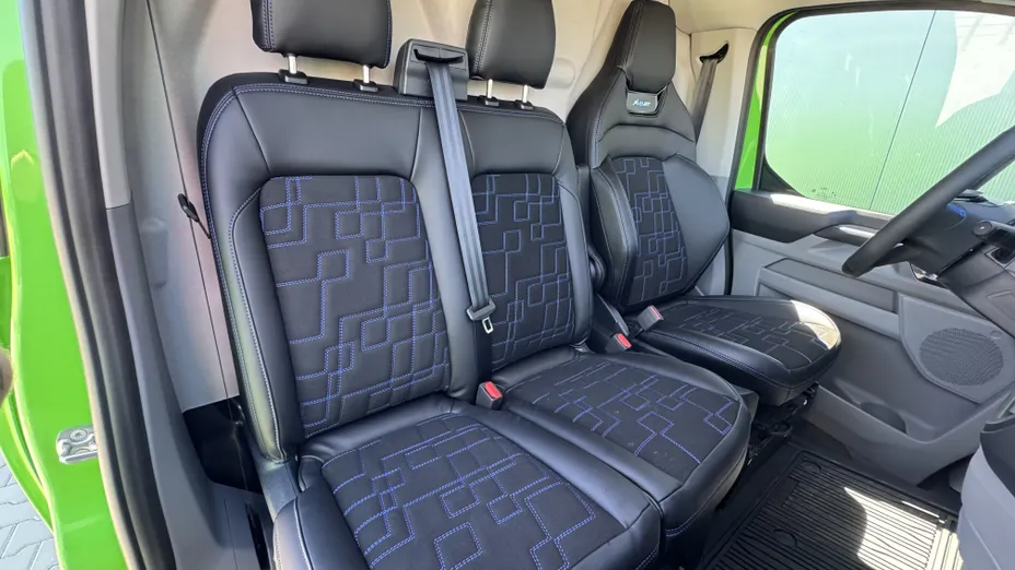 FORD Transit Custom Transit Custom 2.0 EcoBlue 320 L2H1 MS-RT Aut. Nowy
