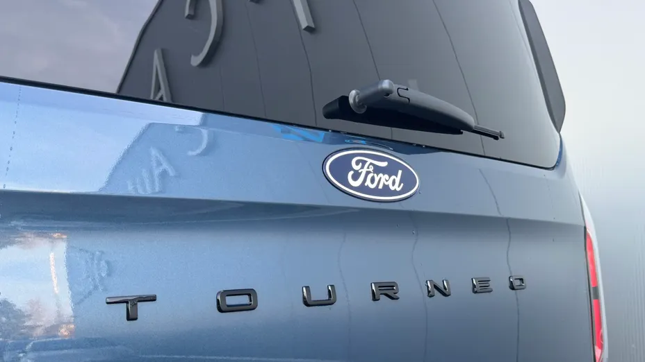 FORD Tourneo Custom Tourneo Custom 2.0 EcoBlue 320 L2 Titanium aut Nowy