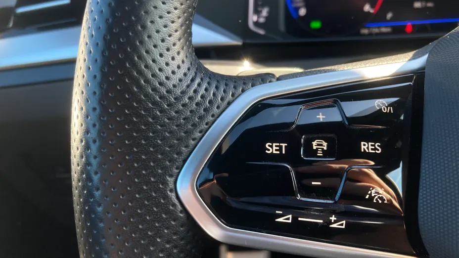 VOLKSWAGEN Arteon Arteon 2.0 TDI R-Line DSG