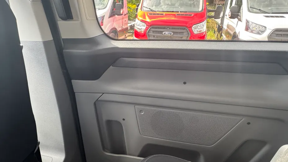 FORD Transit Custom Transit Custom Kombi 2.0 EcoBlue 320 L2H1 Trend M1 Nowy