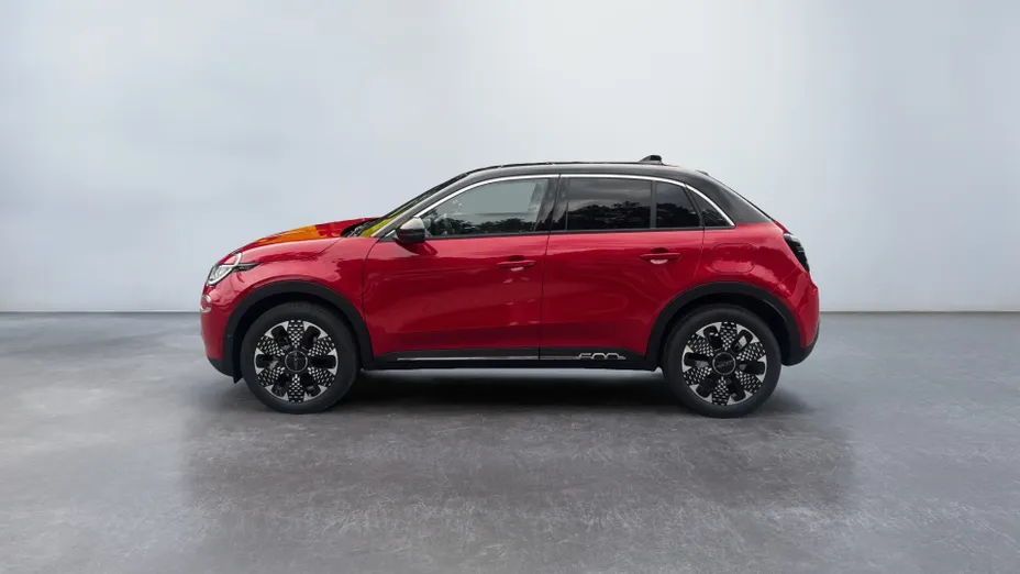 FIAT 600 600 1.2 Turbo Hybrid La Prima eDCT Nowy