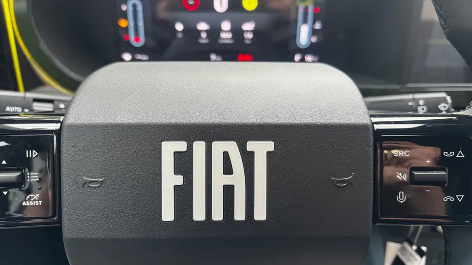 FIAT Grande Panda Grande Panda 1.2 mHEV La Prima eDCT Nowy