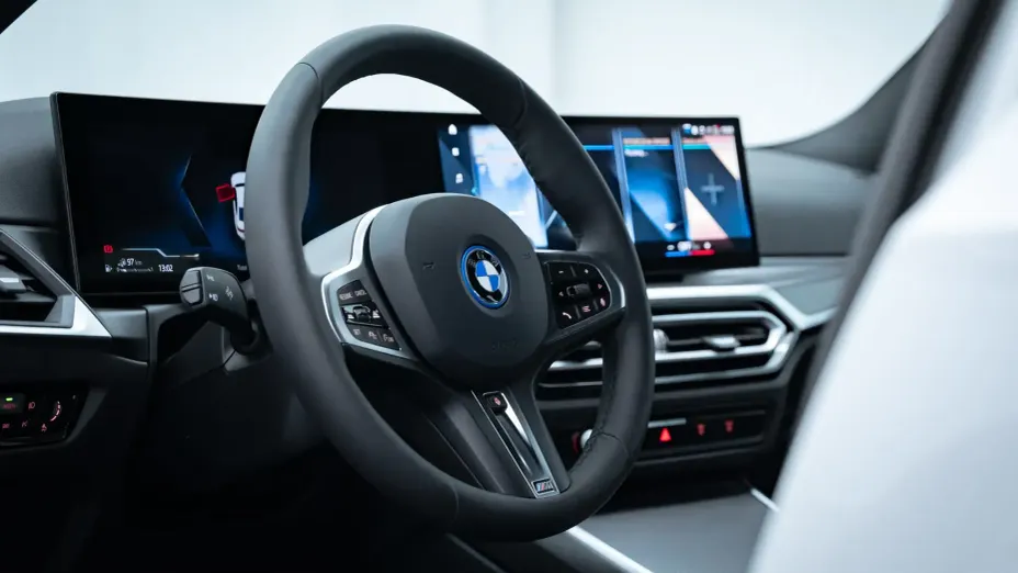 BMW Seria 3 330e PHEV xDrive M Sport aut