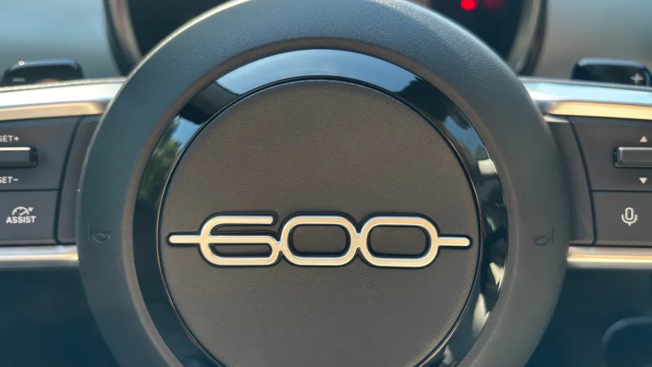 FIAT 600 600 1.2 Turbo Hybrid La Prima eDCT Nowy