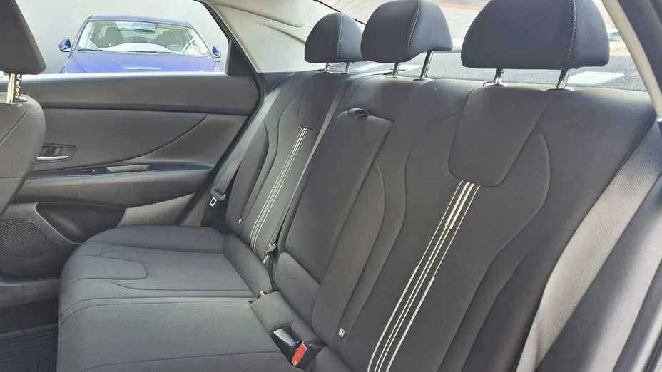 HYUNDAI Elantra Elantra 1.6 Smart CVT