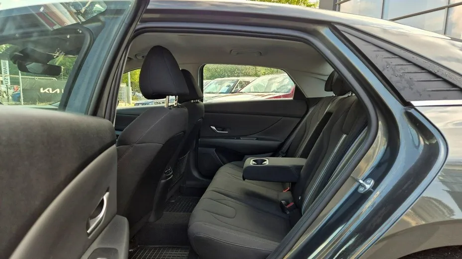 HYUNDAI Elantra Elantra 1.6 Smart CVT