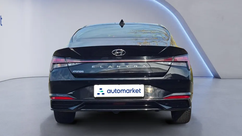 HYUNDAI Elantra Elantra 1.6 Smart CVT