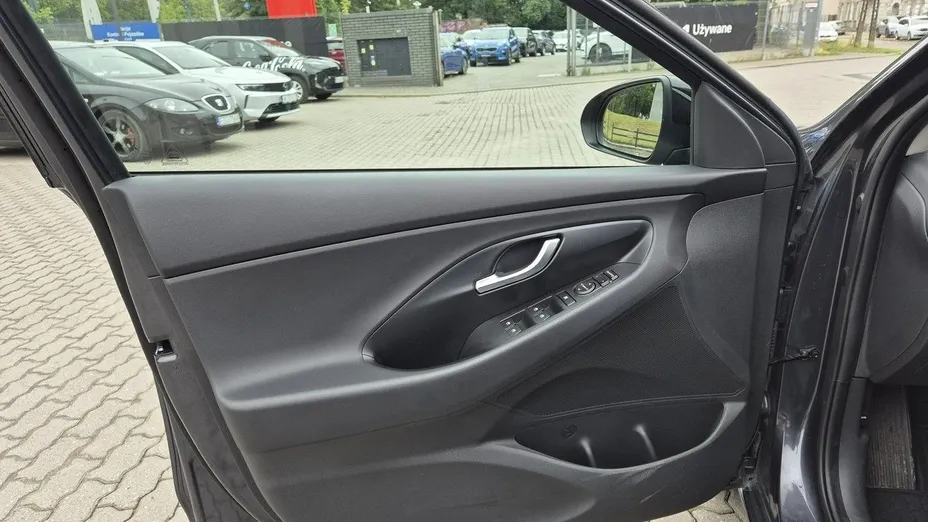 HYUNDAI i30 i30 1.0 T-GDI Smart