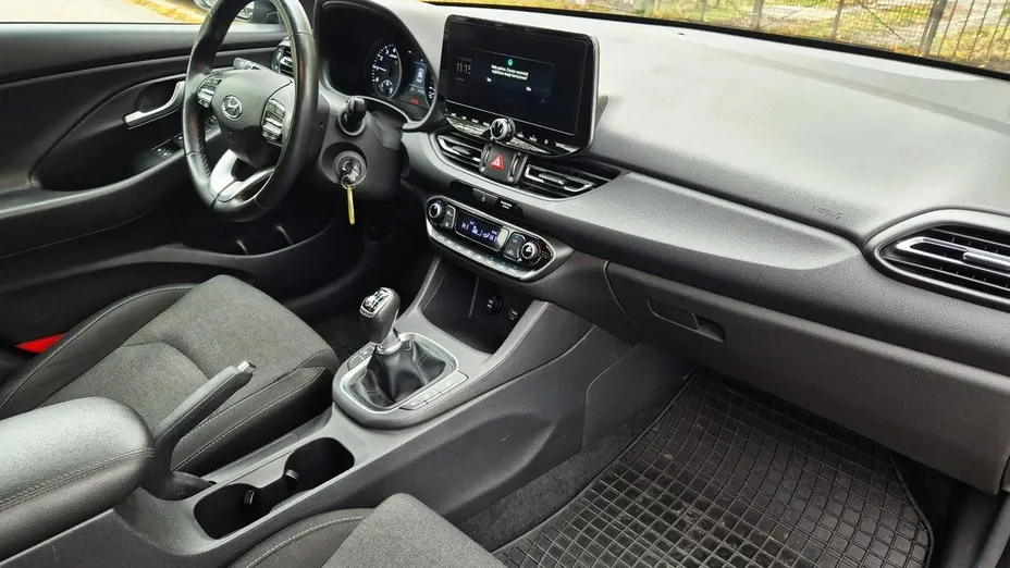 HYUNDAI i30 i30 1.0 T-GDI Smart