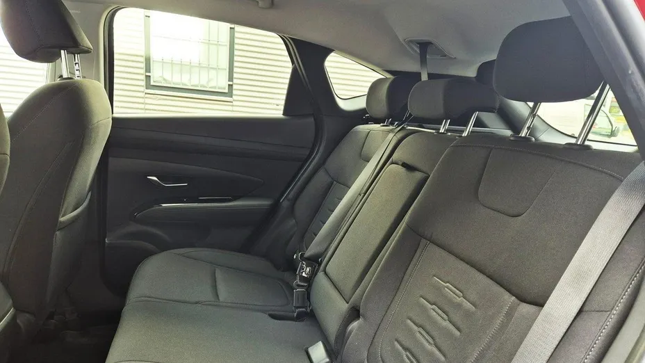 HYUNDAI Tucson Tucson 1.6 T-GDi HEV Smart 2WD aut