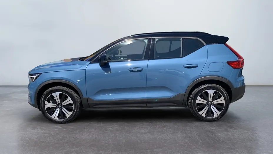 VOLVO XC40 XC40 73kWh P6 Recharge Plus aut
