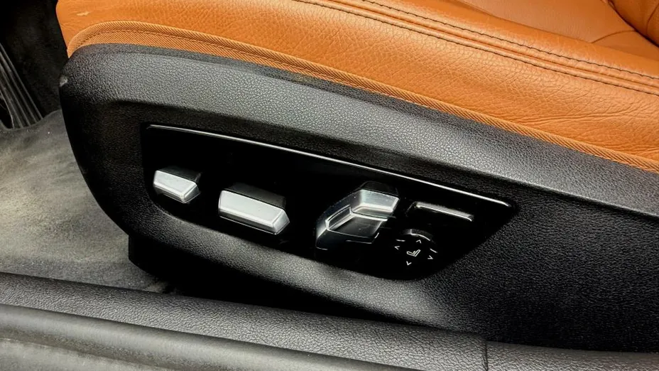 BMW Seria 5 520d xDrive Luxury Line sport-aut