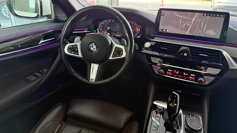 BMW Seria 5 530i GPF xDrive Luxury Line aut