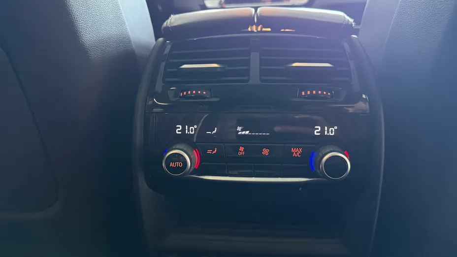 BMW Seria 5 530i GPF xDrive Luxury Line aut