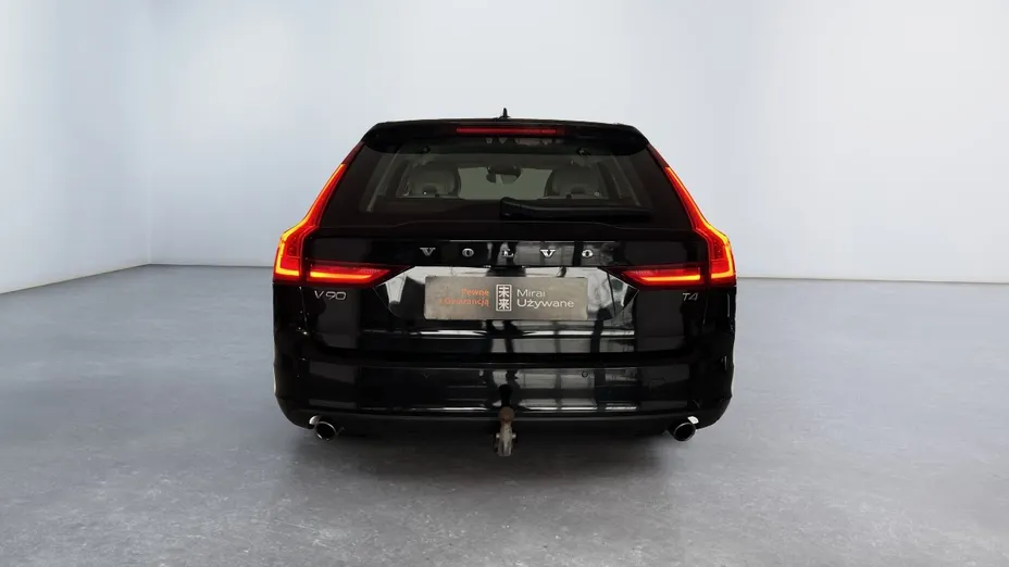 VOLVO V90 V90 T4 Momentum aut