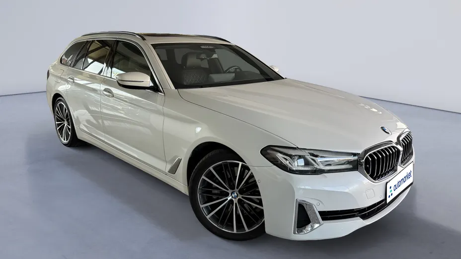 BMW Seria 5 530i GPF xDrive Luxury Line aut