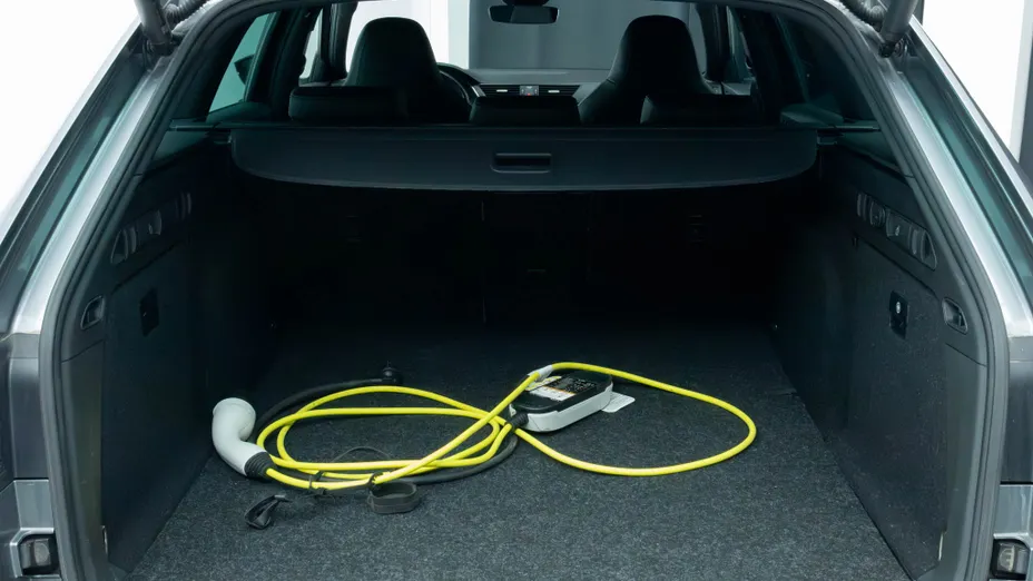 SKODA Superb Superb 1.4 TSI Plug-In Hybrid Sportline DSG