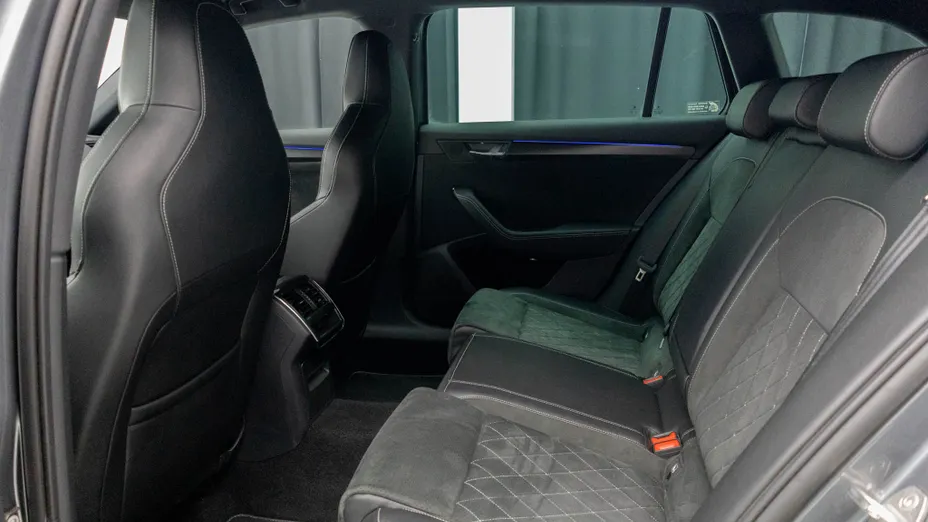 SKODA Superb Superb 1.4 TSI Plug-In Hybrid Sportline DSG