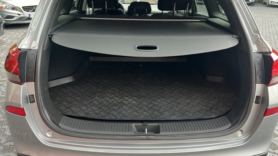 HYUNDAI i30 i30 1.5 DPI Modern