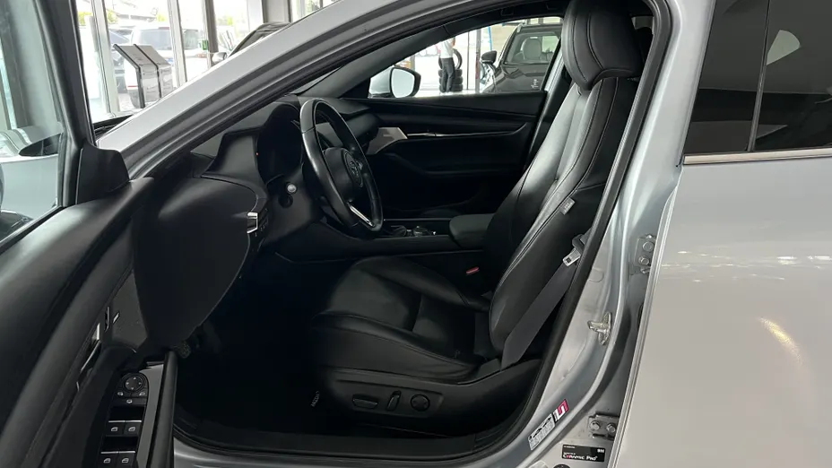 MAZDA 3 3 2.0 mHEV Homura